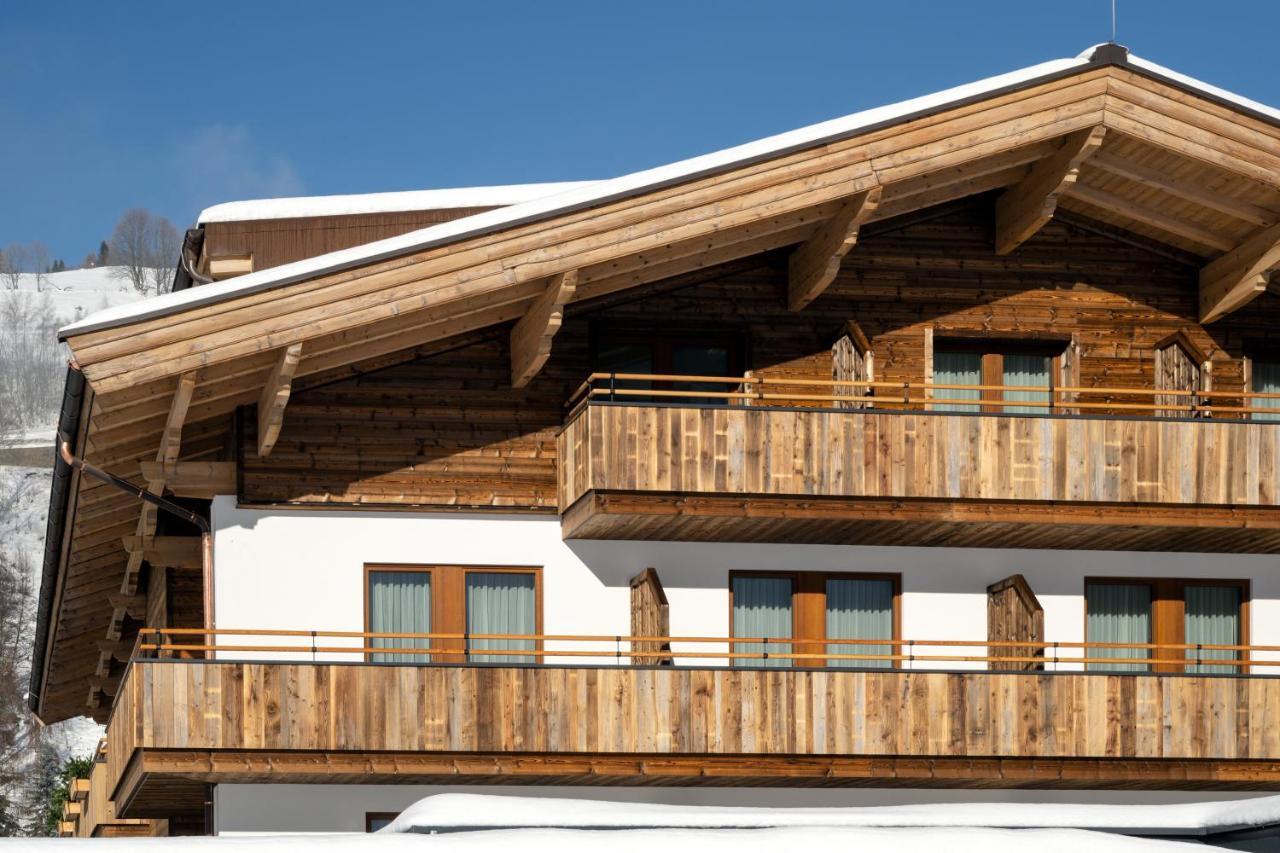 Ski & Bike Hotel Wiesenegg Saalbach-Hinterglemm Exteriér fotografie
