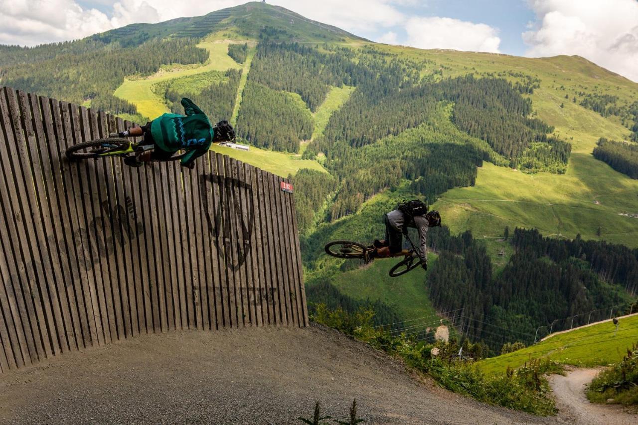 Ski & Bike Hotel Wiesenegg Saalbach-Hinterglemm Exteriér fotografie